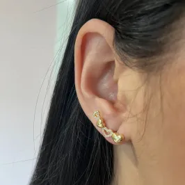 Brinco Ear Cuff Corações